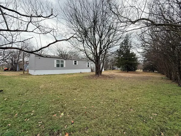 821 Quail Run, Tool, TX 75143