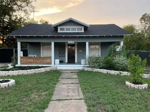 203 N Archer Street, Groesbeck, TX 76642 - #1