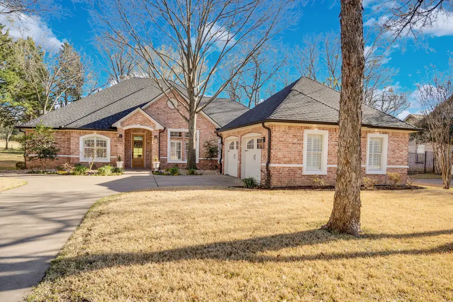 1309 Oak Creek Drive, Ennis, TX 75119 - #2