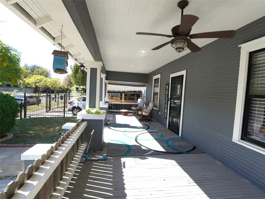 3611 Avenue H, Fort Worth, TX 76105 - #2