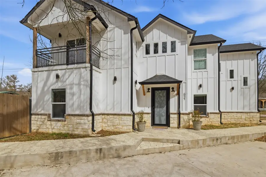 521 York Street, Athens, TX 75751 - #2