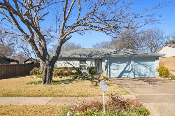 1216 Patrick Street, Crowley, TX 76036