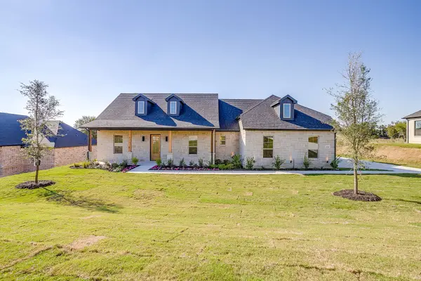 324 Slimp Bluff, Azle, TX 76020