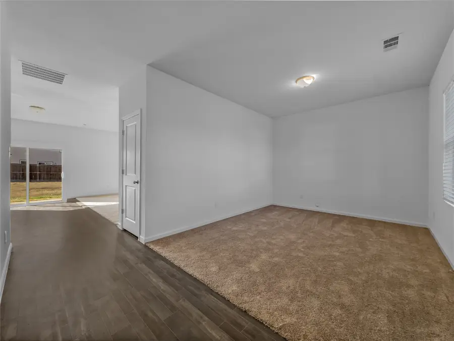 477 Bank Way, Crowley, TX 76036 - #2