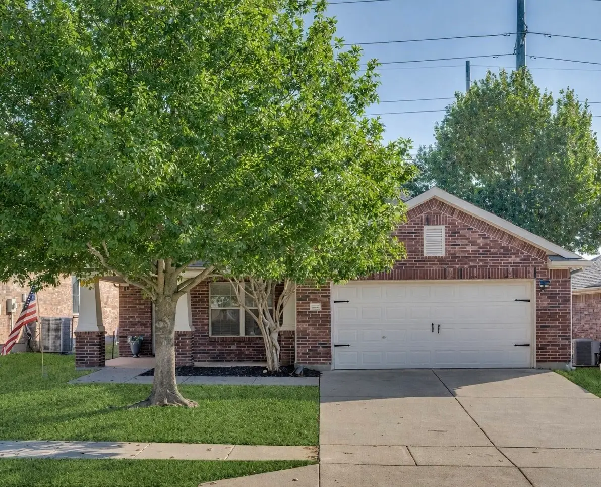 15532 Adlong Drive, Justin Roanoke, TX 76262 - #1