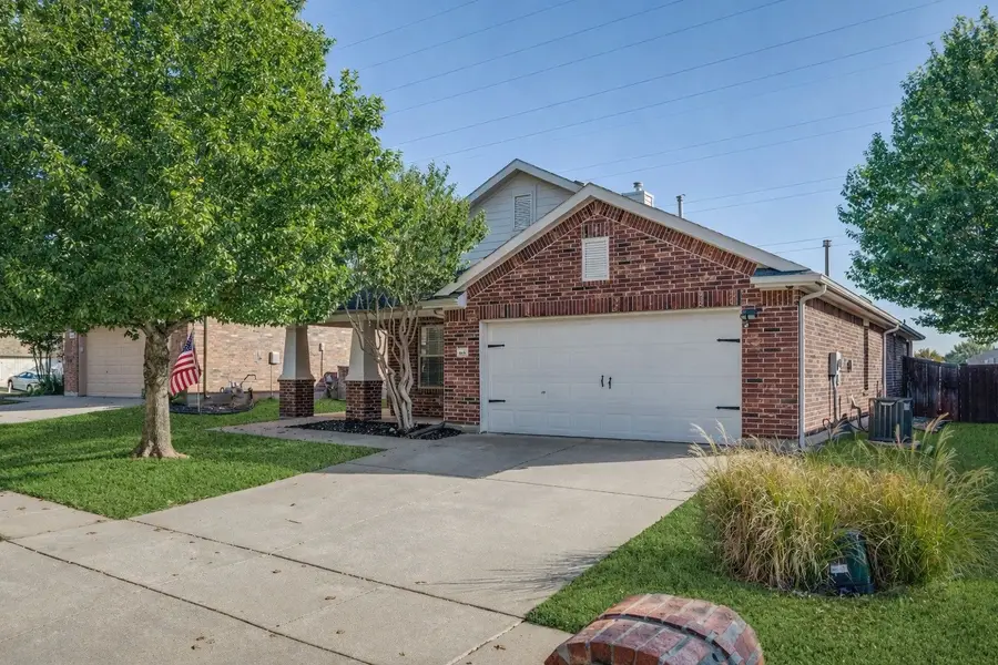 15532 Adlong Drive, Justin Roanoke, TX 76262 - #2