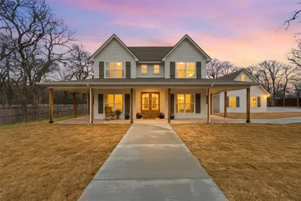 100 Hidden Oaks Drive, Waco, TX 76705