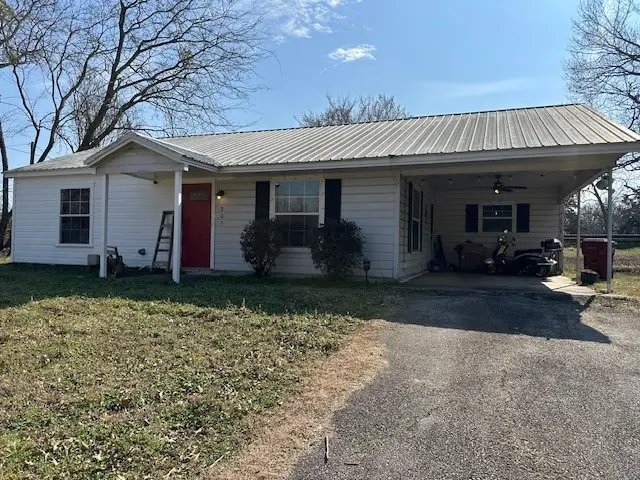 205 W Rutherford Street, Mount Vernon, TX 75457 - #1