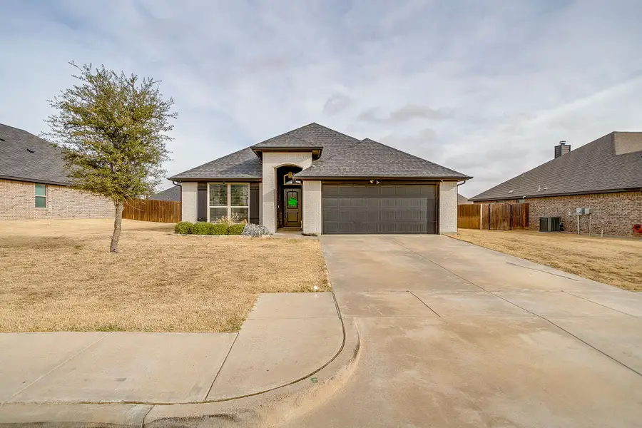 210 Harp Avenue, Godley, TX 76044 - #3