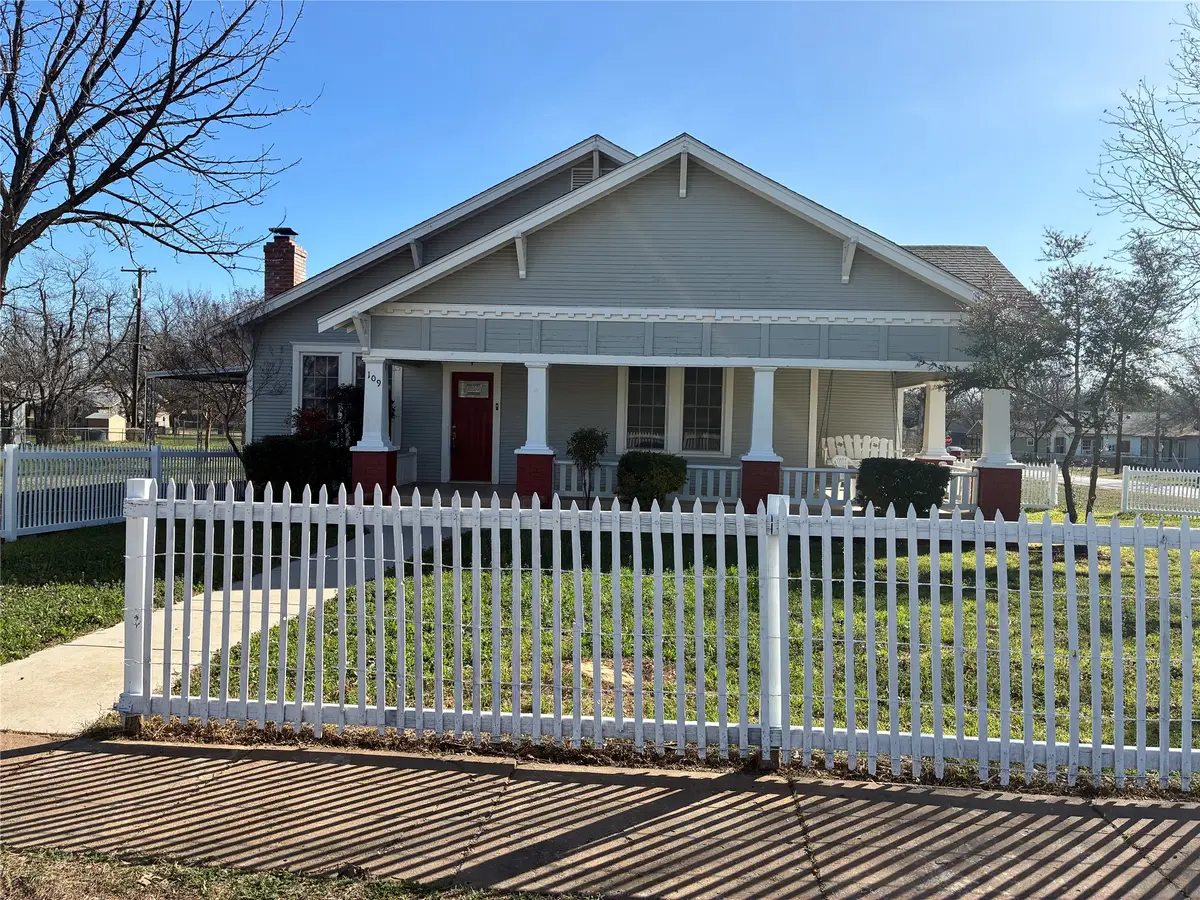 109 S West Street, Bangs, TX 76823 - #1
