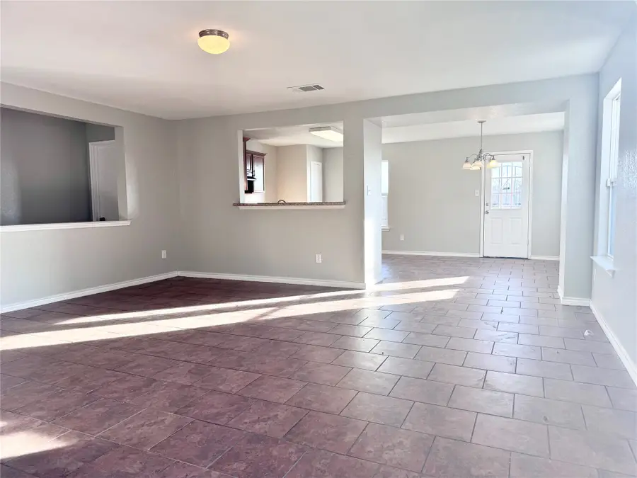 2435 Silverado Trail, Grand Prairie, TX 75052 - #2