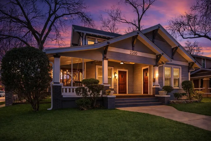 2200 W 10th Street, Dallas, TX 75208 - #2