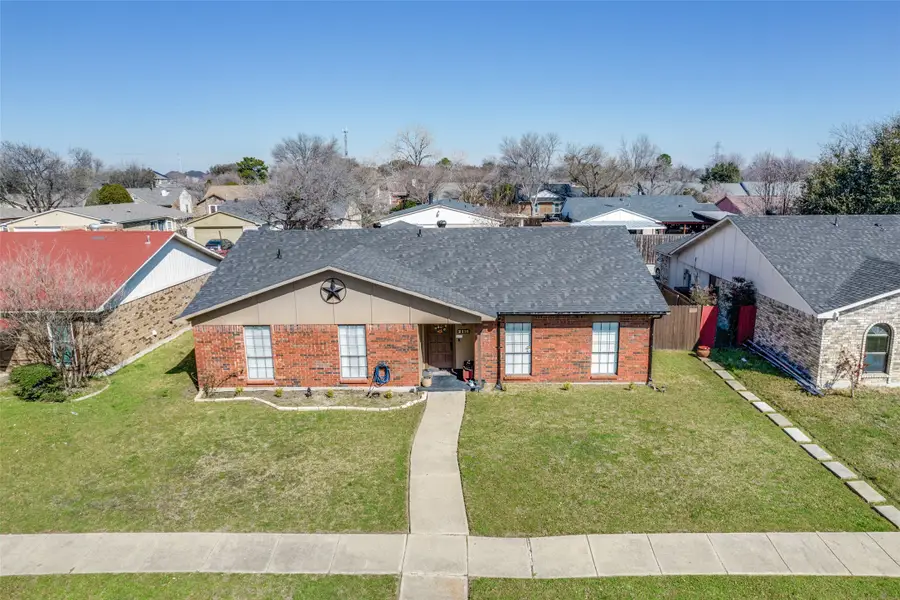 2110 Burrows Trail, Grand Prairie, TX 75052 - #2