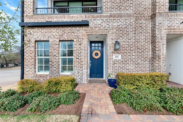 2114 Wenge Lane, Dallas, TX 75219