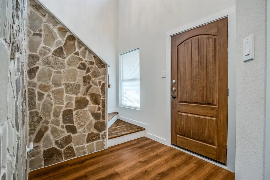 925 Jones Street, Greenville, TX 75401 - #2