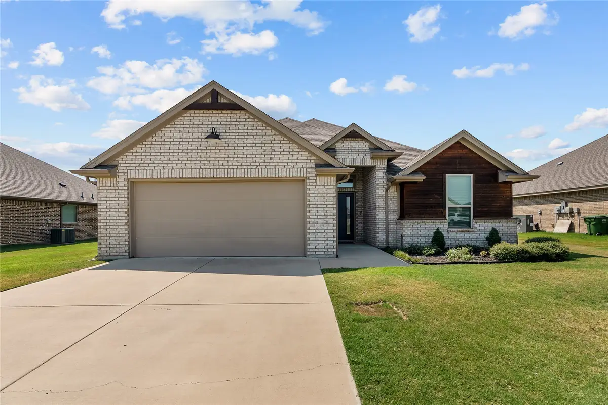 209 Rees Avenue, Godley, TX 76044 - #1