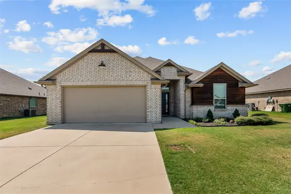 209 Rees Avenue, Godley, TX 76044