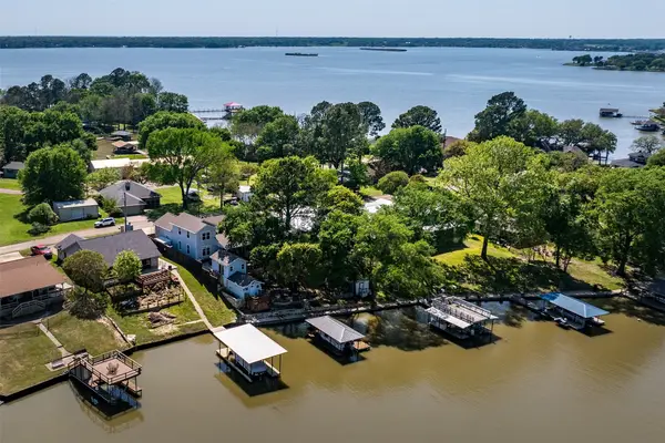 122 Redondo Drive, Gun Barrel City, TX 75156