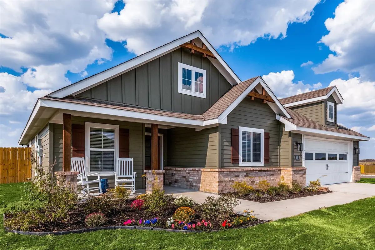 400 Aquilla Way, Hillsboro, TX 76645 - #1