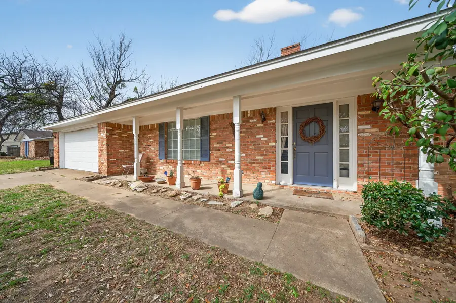 3904 Bandera Drive, Decordova, TX 76049 - #3