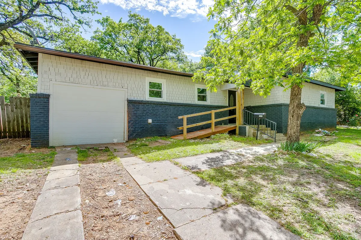 2515 Yeager Street, Fort Worth, TX 76112 - #1