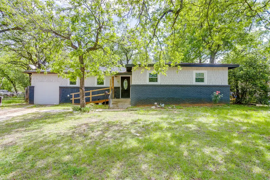 2515 Yeager Street, Fort Worth, TX 76112 - #2