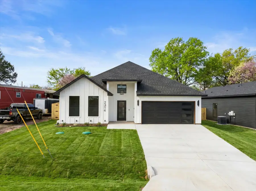 2314 Forest Hill Lane, Granbury, TX 76048 - #2