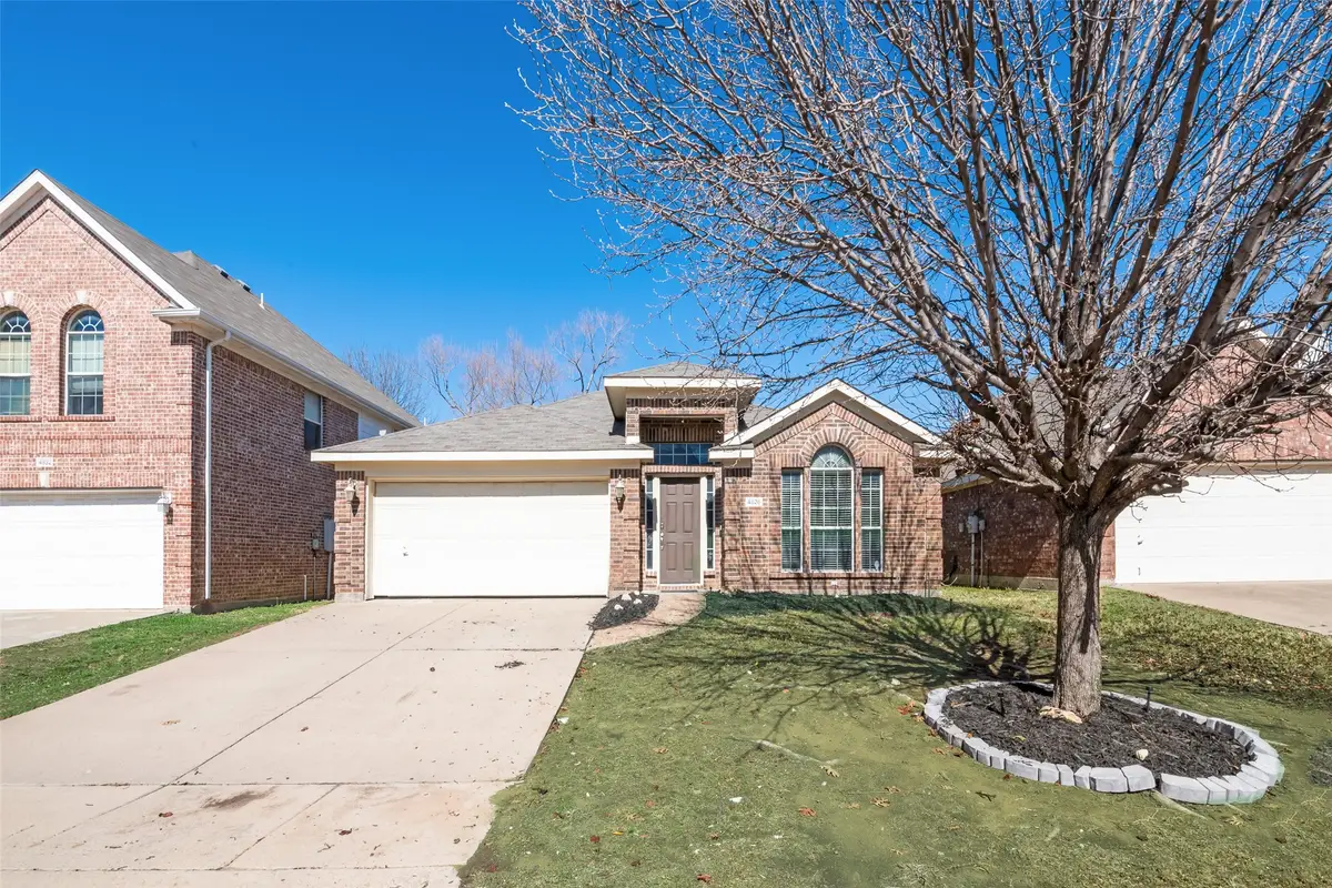 4828 Summer Oaks Lane, Fort Worth, TX 76123 - #1