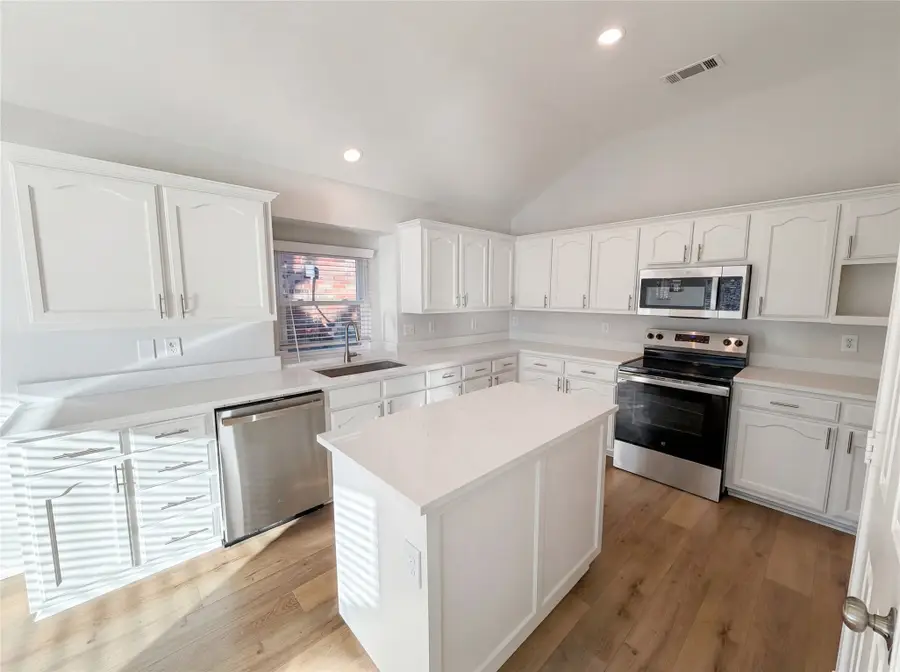 4220 Boulder Park Drive, Euless, TX 76040 - #2