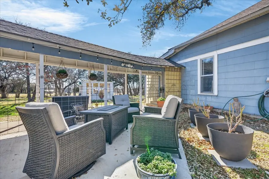 1006 E Coke Street, Hamilton, TX 76531 - #2