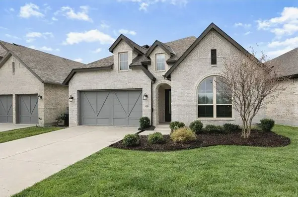 7020 Trailhead Street, Savannah, TX 76227