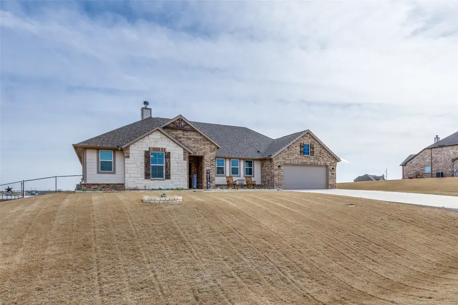 150 Spanish Moss Trail, Rhome, TX 76078 - #2