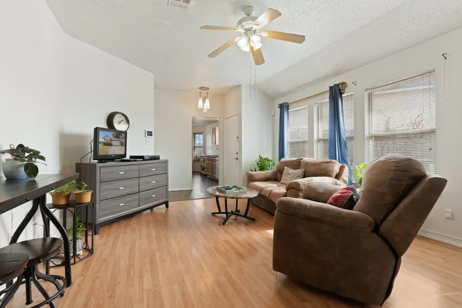 3133 Summerfield Lane, Grand Prairie, TX 75052 - #3