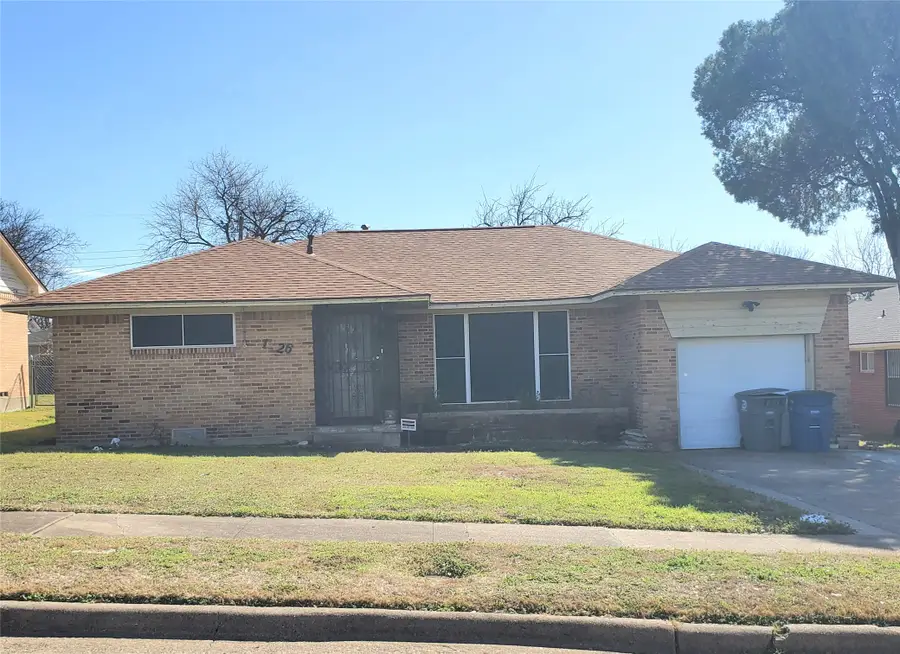 1226 Grinnell Street, Dallas, TX 75216 - #2