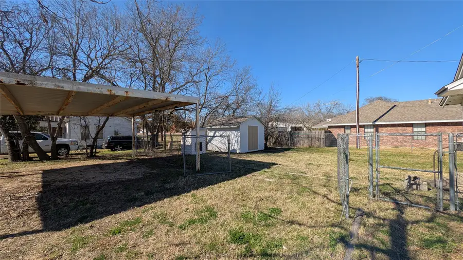 310 S Davis Street, West, TX 76691 - #3