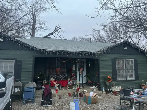 5725 Spencer Street, Fort Worth, TX 76119