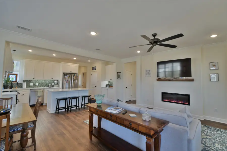 601 Eastpark Lane, Granbury, TX 76049 - #3