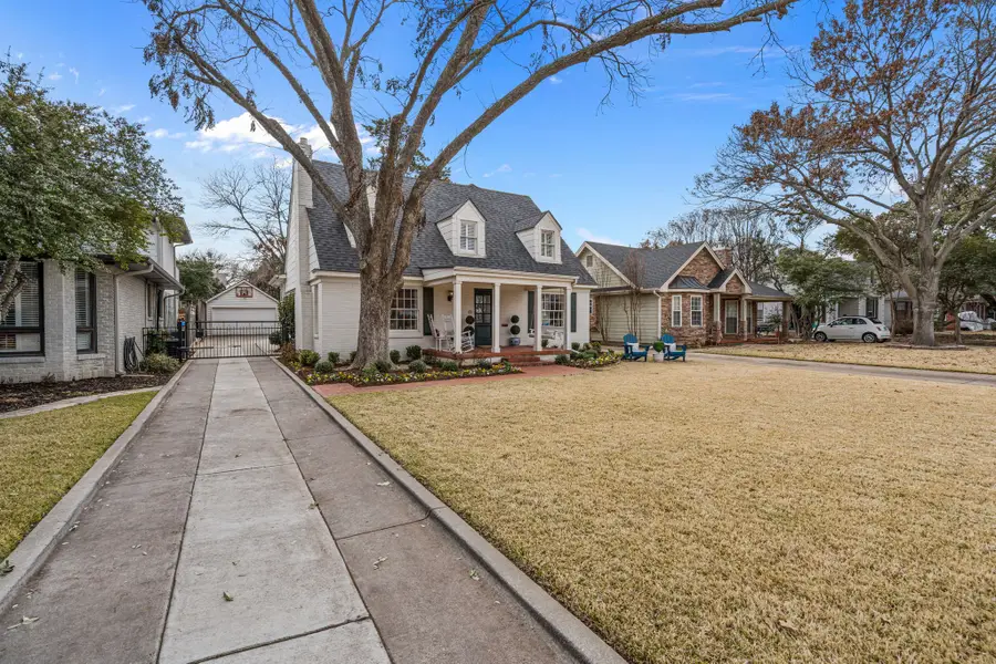 3717 Bellaire Drive S, Fort Worth, TX 76109 - #3