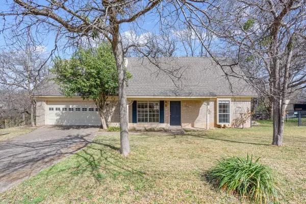 7857 Fairway Rd, Woodway, TX 76712
