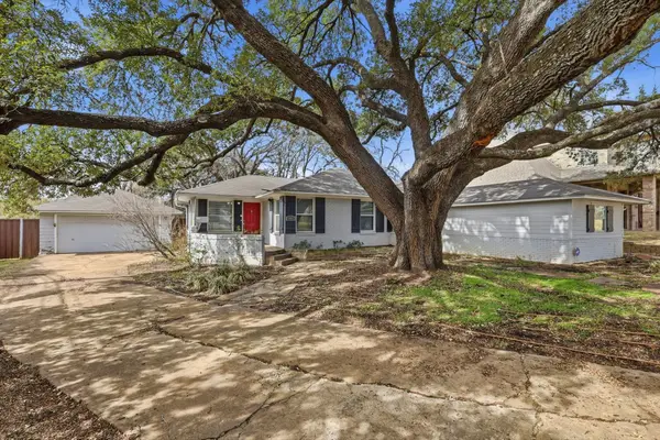 9403 Thornberry #A, Dallas, TX 75220