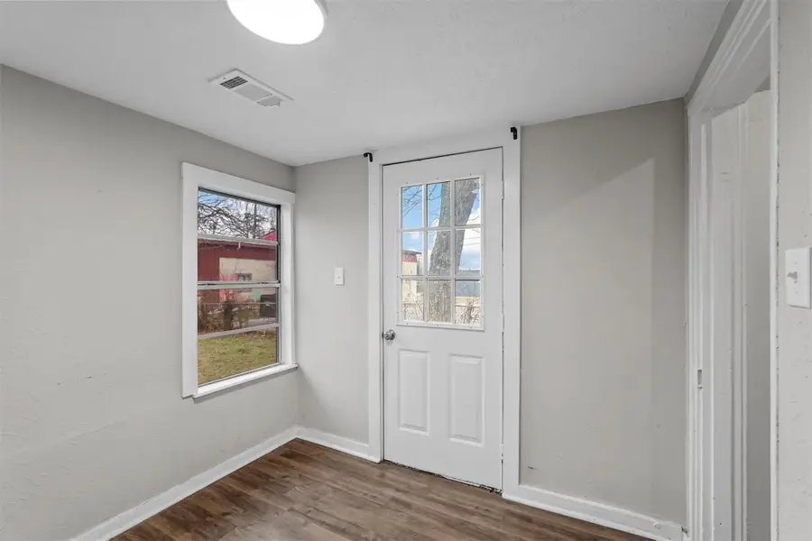 906 E Houston Street, Sherman, TX 75092 - #3