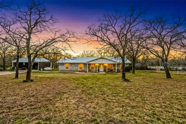 241 County Road 3689, Paradise, TX 76073
