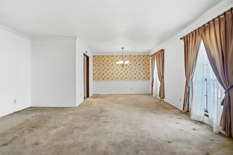 4304 Woodbluff Drive, Mesquite, TX 75150 - #2