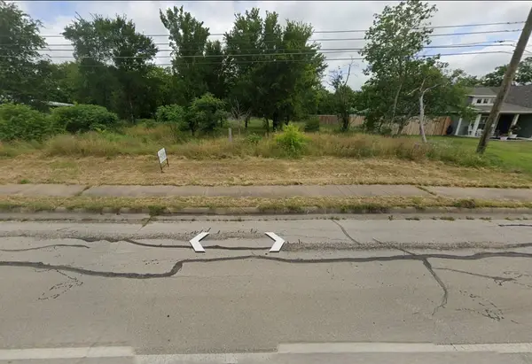 703 E Davis Avenue, Alvarado, TX 76009