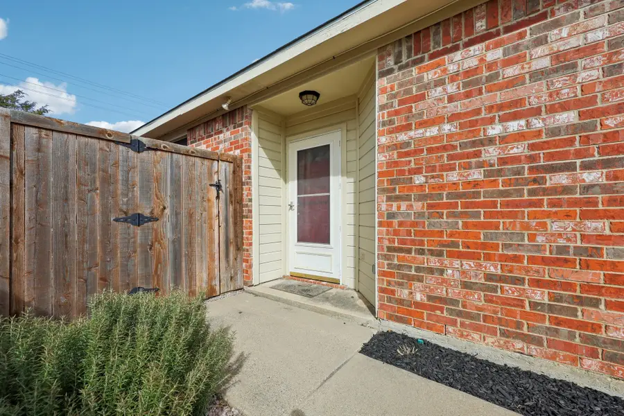 2009 Hearthside Lane, Garland, TX 75044 - #3