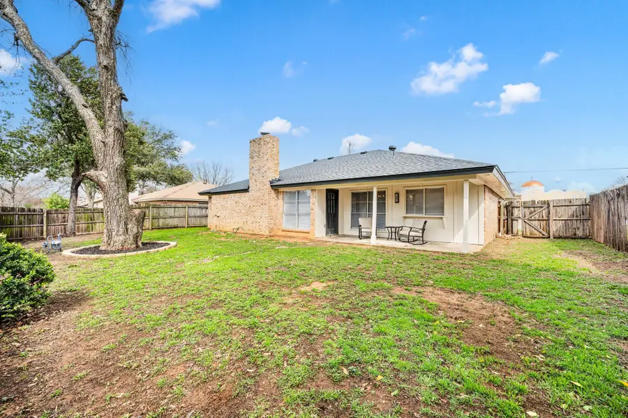 1720 Schumac Lane, Bedford, TX 76022 - #2