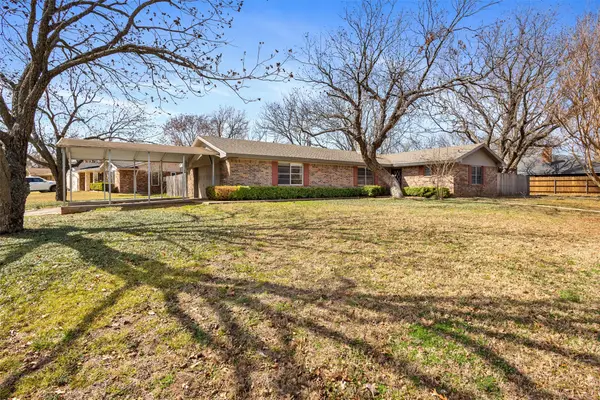 1308 Raborn Street, Bowie, TX 76230