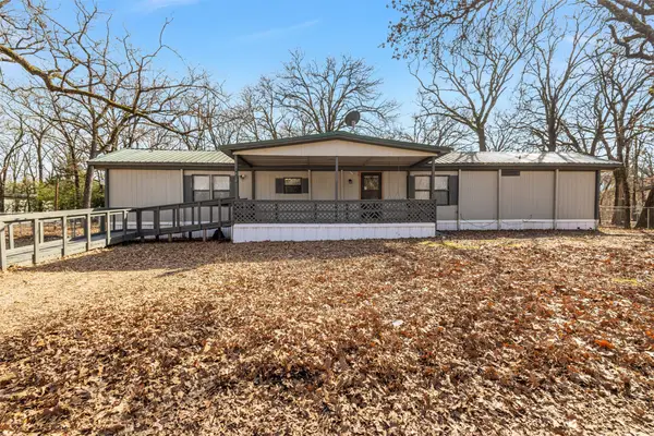 107 Meadowlark Lane, Mabank, TX 75156