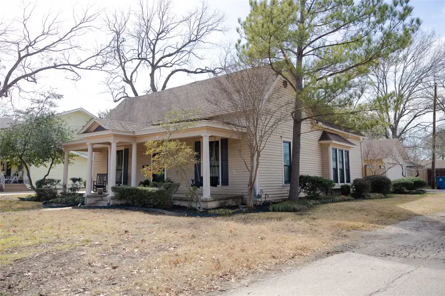 600 S Houston Street, Kaufman, TX 75142 - #3