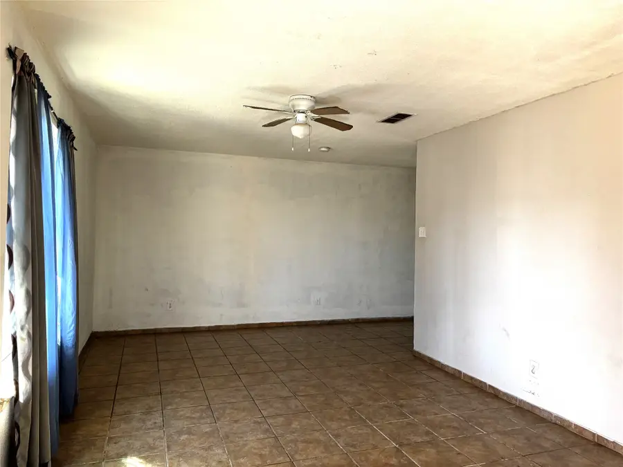 901 Meadow Mead Drive, Allen, TX 75002 - #3